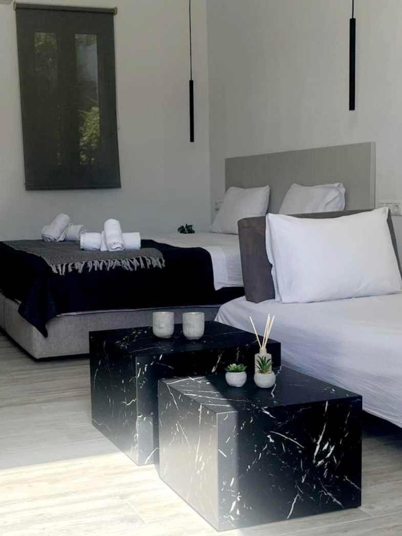 Maya Apartments, Modern And Convenient Apartments With Private Parking Skiathos Exterior foto