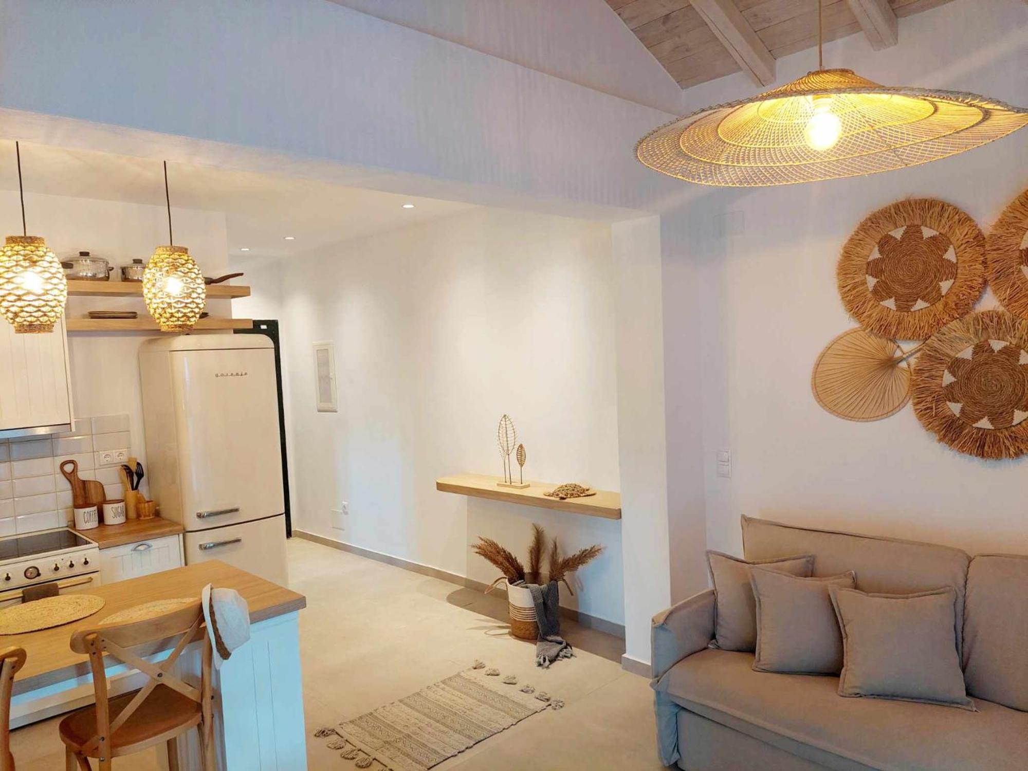 Maya Apartments, Modern And Convenient Apartments With Private Parking Skiathos Exterior foto