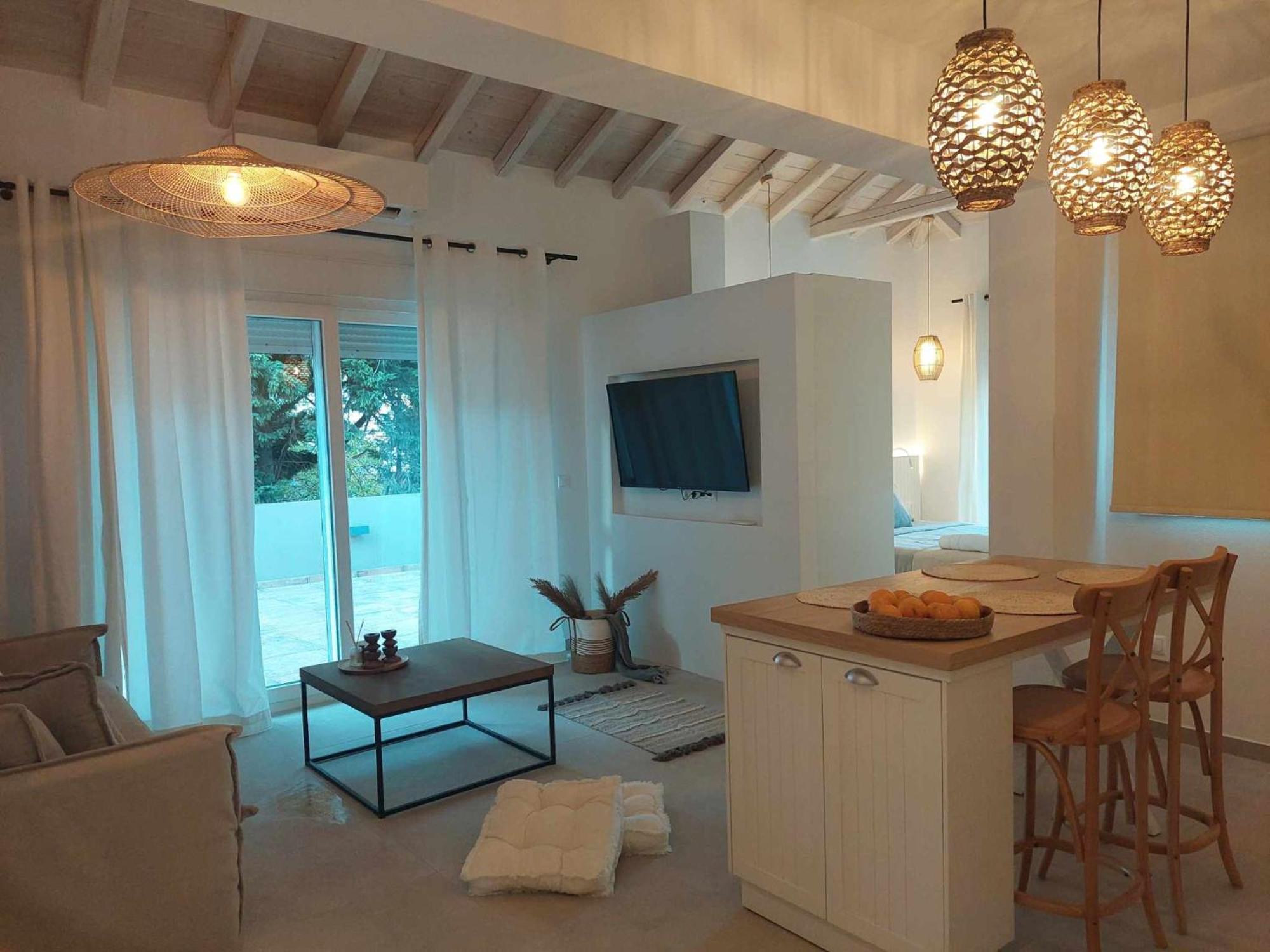 Maya Apartments, Modern And Convenient Apartments With Private Parking Skiathos Exterior foto